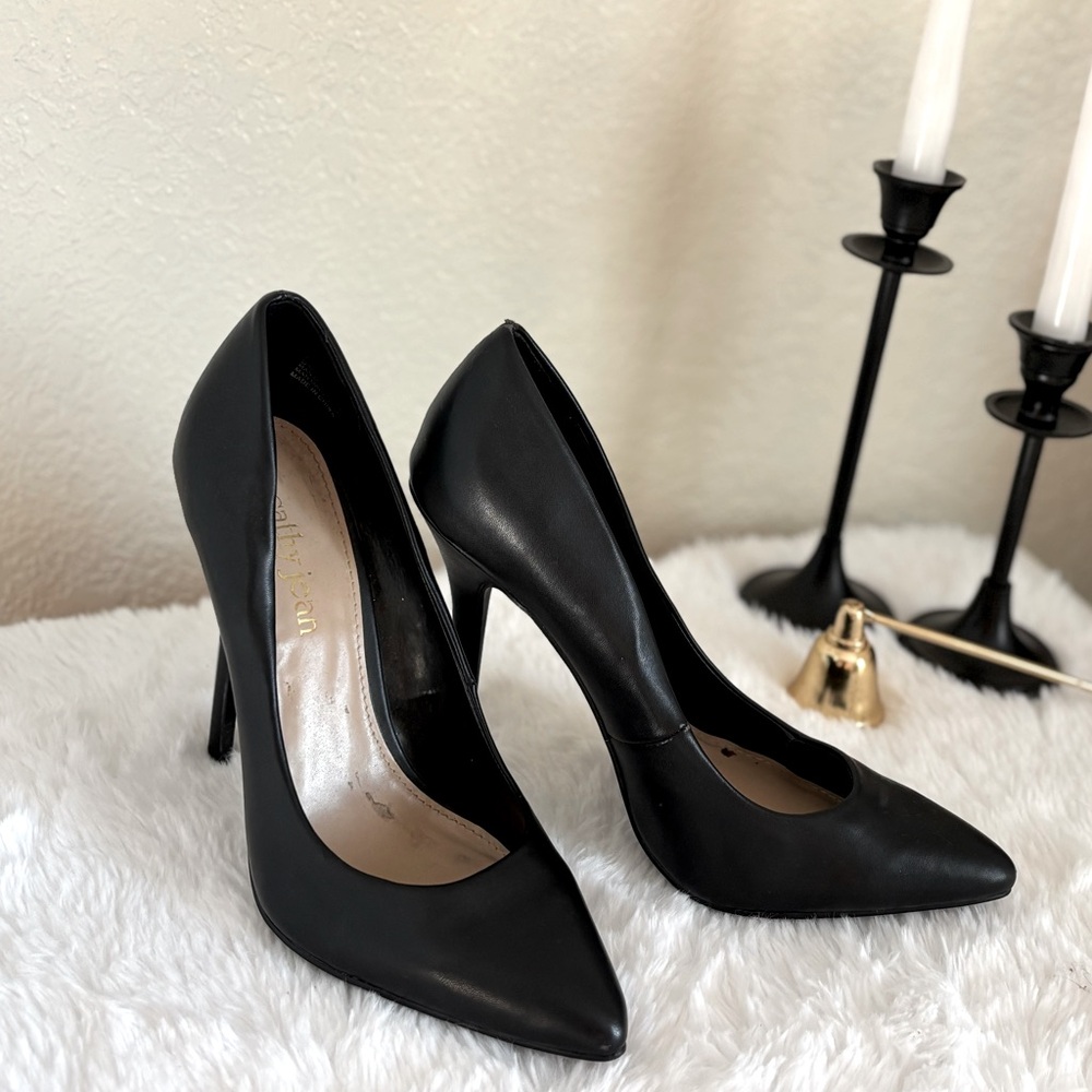 Cathy Jean black stiletto